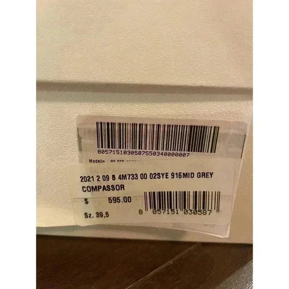 Moncler Compassor Low Top Sneakers White Black Grey Women’s 39.5 9.5 Mens 8 Shoe - Picture 3 of 12